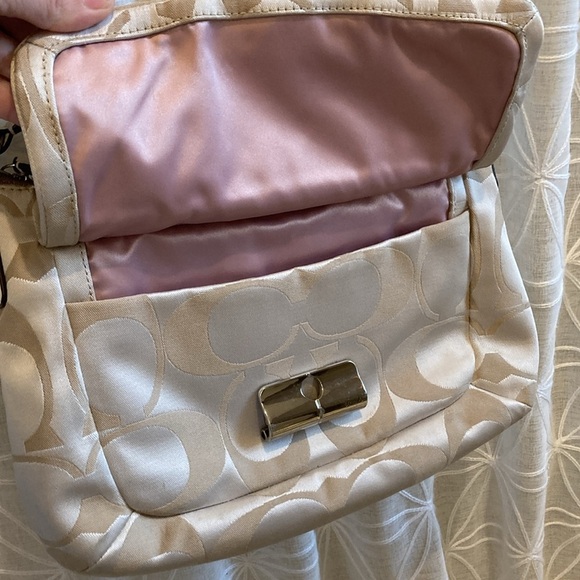 Coach Purse - Picture 6 of 13